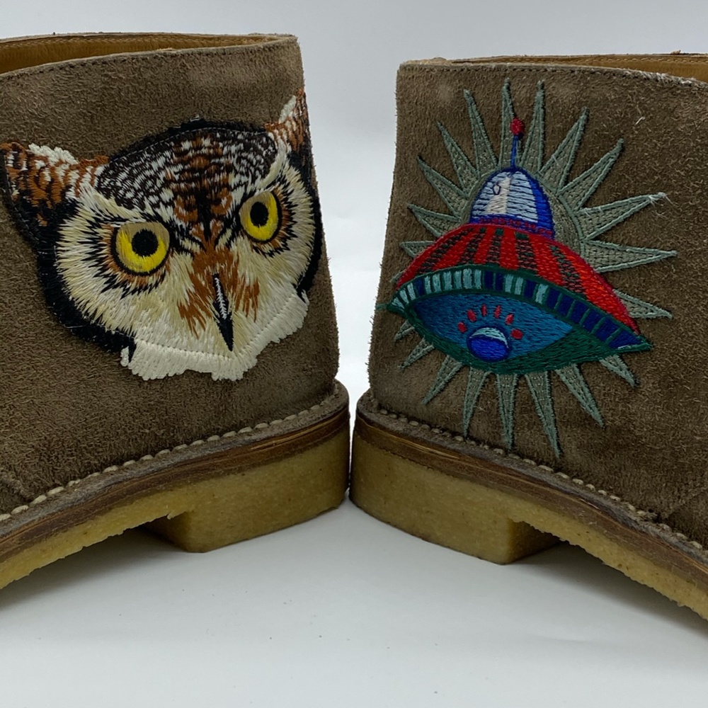 Gucci Suede ankle boots with owl & UFO embroidered - Picture 8 of 13